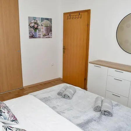 Apartment Longin Zadar Exterior photo